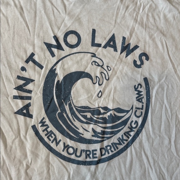 White claws ain’t no laws when you’re drinking claws short sleeve shirt unisex - Picture 1 of 5